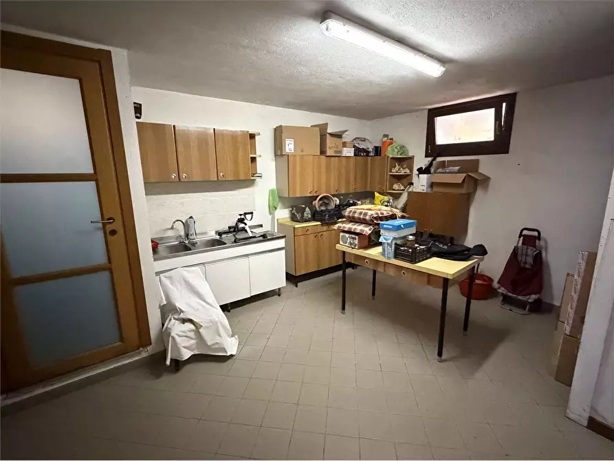 Immagine 23 di Appartamento in vendita  in via Accastello 5 a Cavour