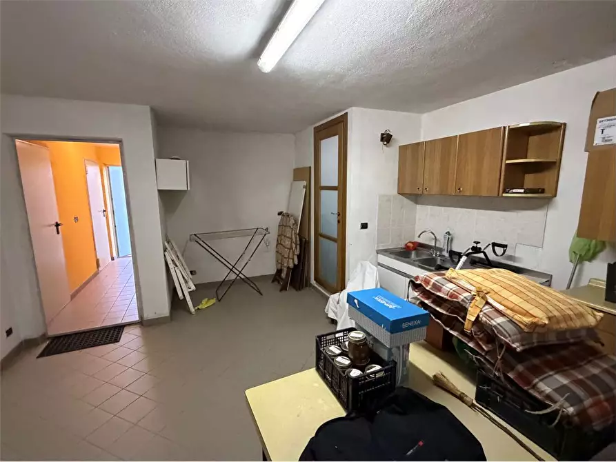 Immagine 22 di Appartamento in vendita  in via Accastello 5 a Cavour