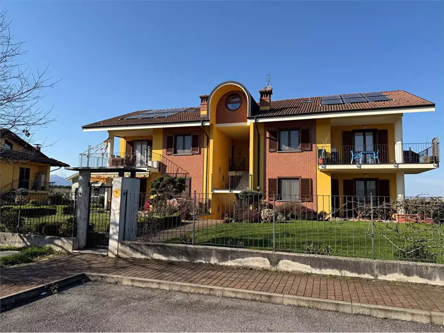 Immagine 1 di Appartamento in vendita  in via Accastello 5 a Cavour