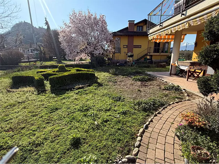 Immagine 9 di Appartamento in vendita  in via Accastello 5 a Cavour