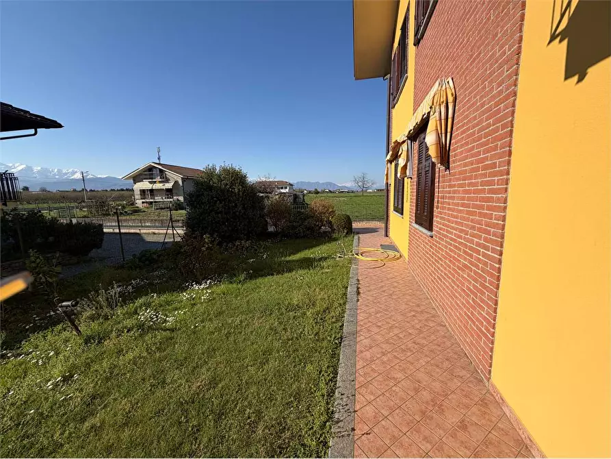 Immagine 28 di Appartamento in vendita  in via Accastello 5 a Cavour