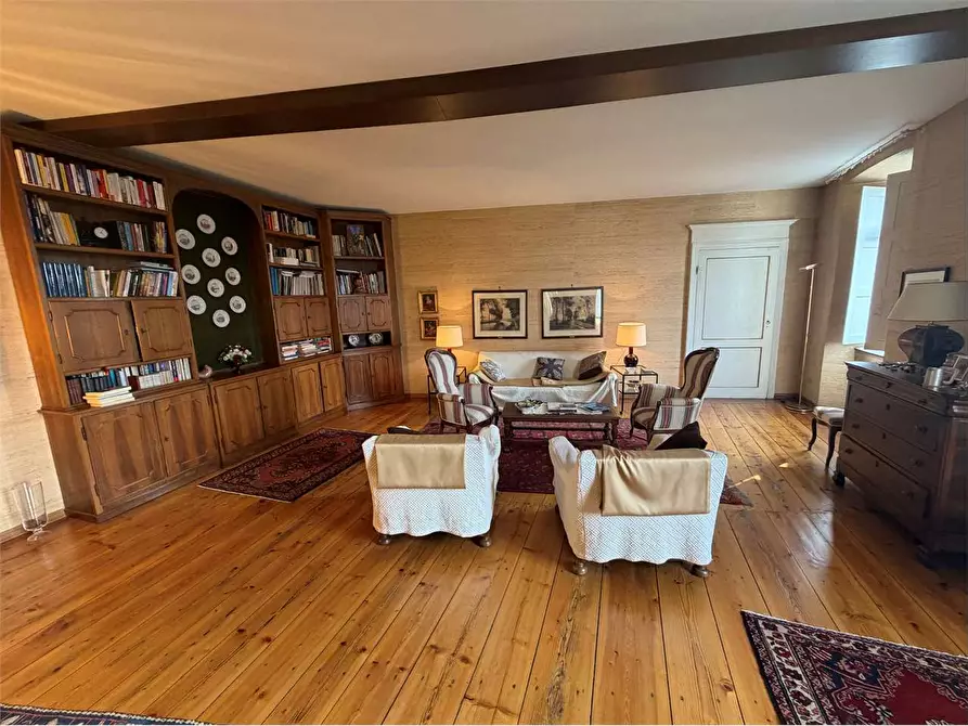 Immagine 3 di Appartamento in vendita  in piazza Facta 8 a Pinerolo