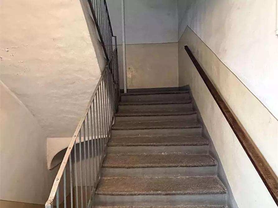 Immagine 32 di Appartamento in vendita  in piazza Facta 8 a Pinerolo