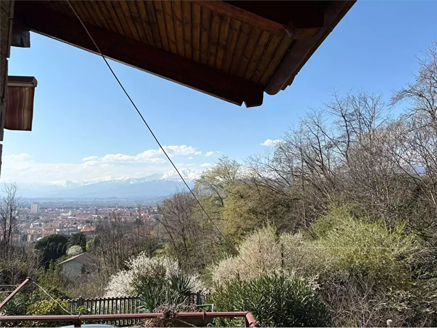 Immagine 4 di Villa in vendita  in via Davico 81 a Pinerolo