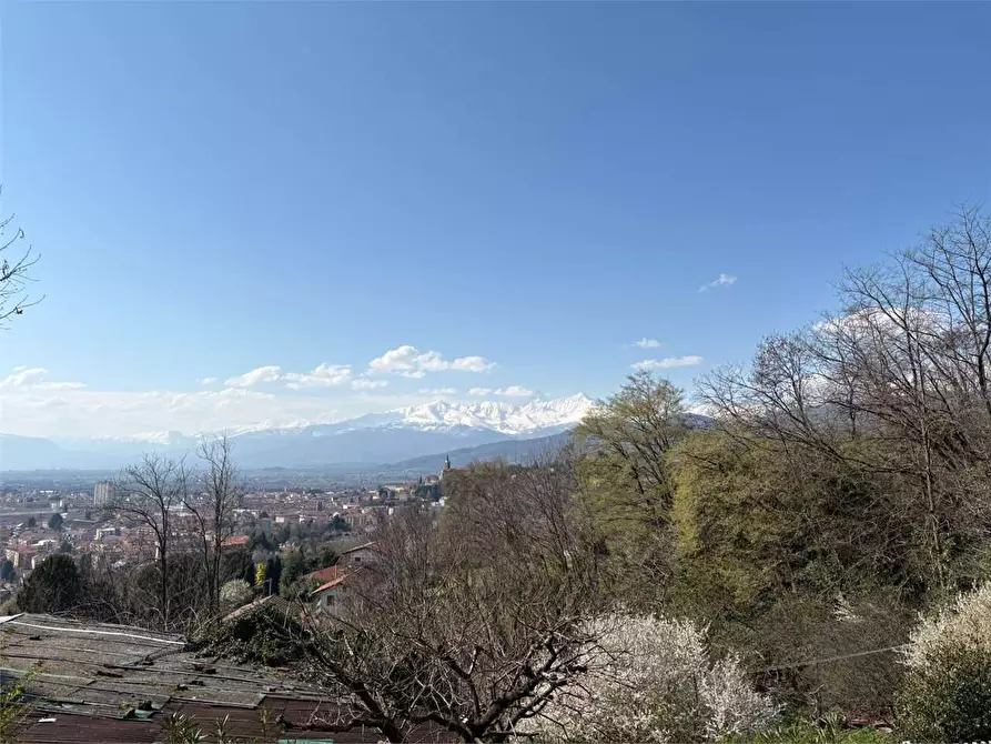 Immagine 26 di Villa in vendita  in via Davico 81 a Pinerolo