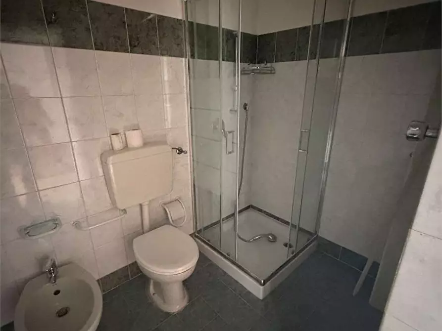 Immagine 13 di Appartamento in affitto  in corso Porporato 9 a Pinerolo