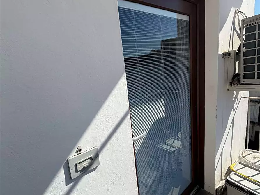 Immagine 5 di Appartamento in affitto  in via Accademia Albertina 27 a Torino