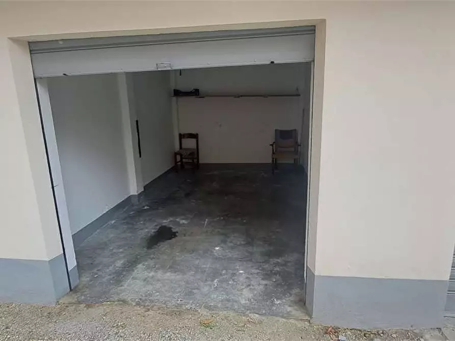 Immagine 2 di Garage in vendita  in brunetta d'usseaux 22 a Pinerolo