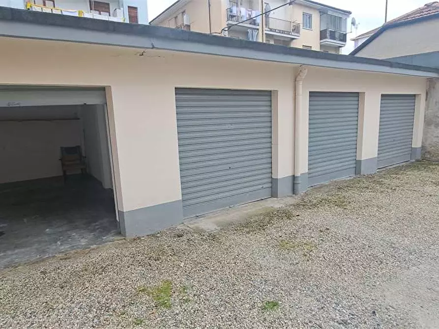 Immagine 3 di Garage in vendita  in brunetta d'usseaux 22 a Pinerolo