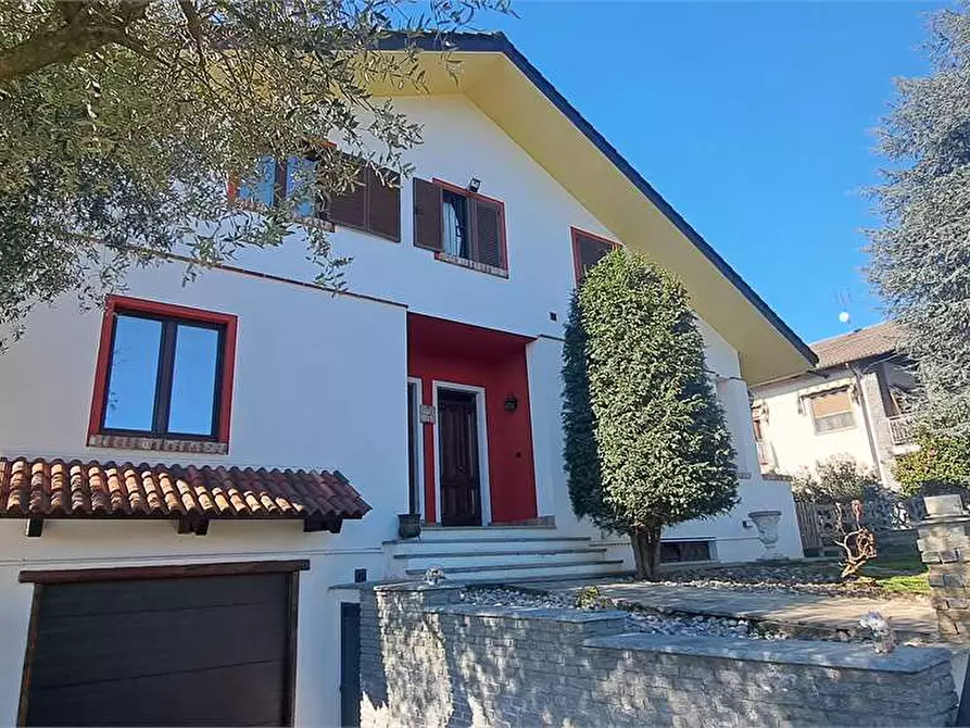 Immagine 1 di Villa in vendita  in via Roma 68 a Roletto