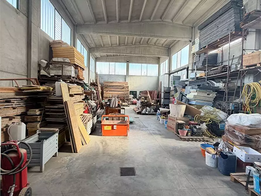 Immagine 5 di Capannone industriale in vendita  in regione Conti a Garzigliana