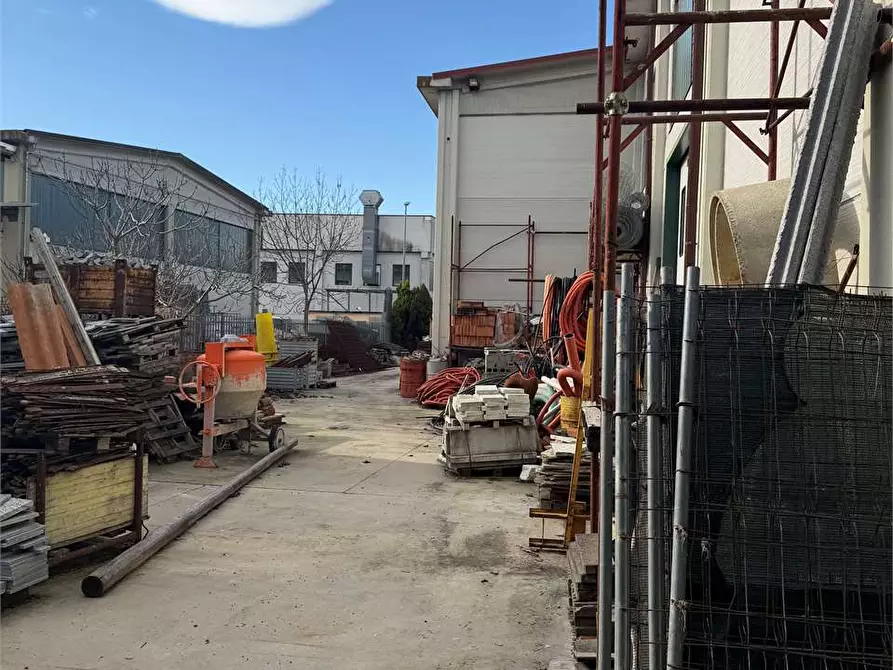 Immagine 7 di Capannone industriale in vendita  in regione Conti a Garzigliana