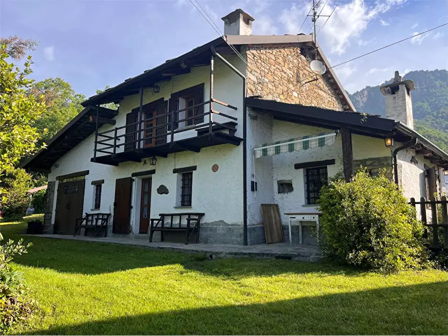 Immagine 2 di Casa indipendente in vendita  in strada IV Novembre 1944 19 a Cantalupa