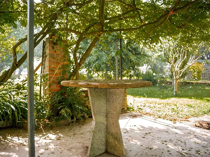 Immagine 21 di Villa in vendita  a Buriasco