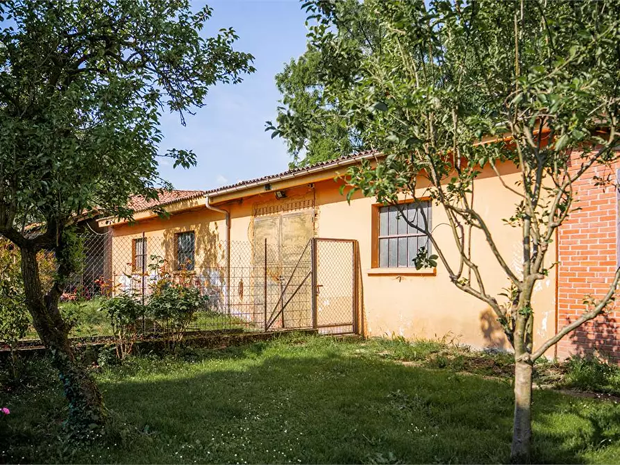 Immagine 43 di Villa in vendita  a Buriasco