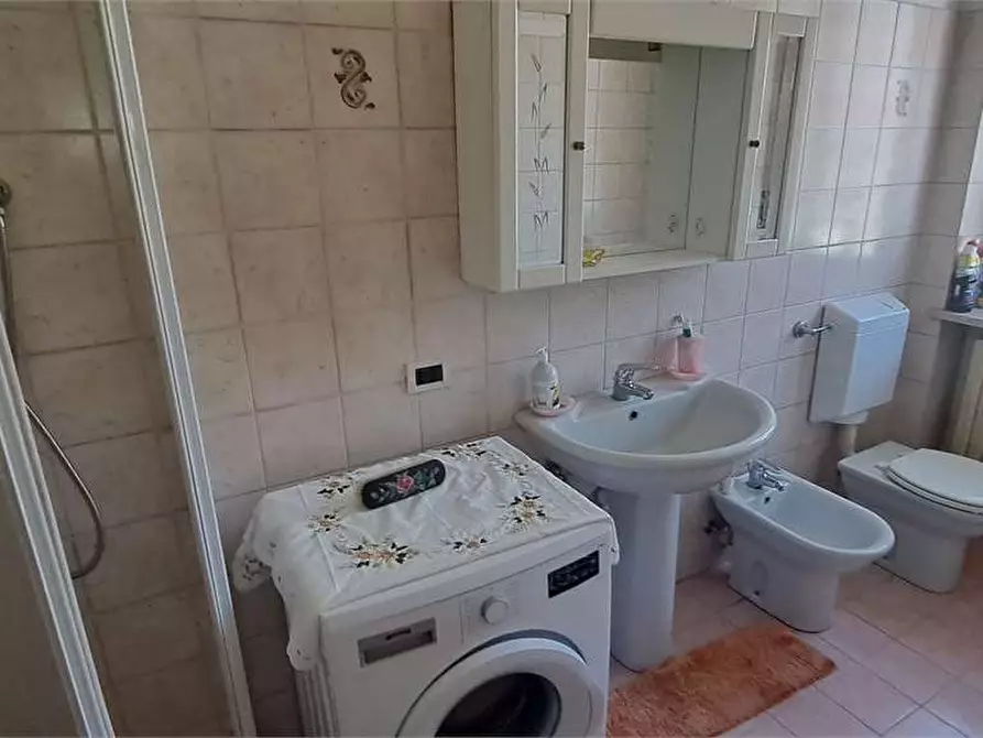 Immagine 13 di Villa in vendita  in via Monviso 20 a Pinerolo