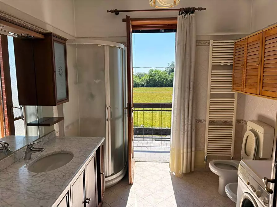 Immagine 19 di Villa in vendita  in stradale Pinerolo 18 a Bricherasio