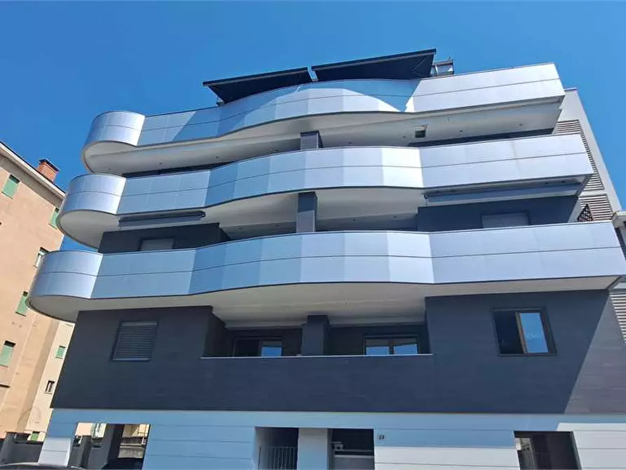 Immagine 3 di Appartamento in vendita  in Viale Castelfidardo 22 a Pinerolo