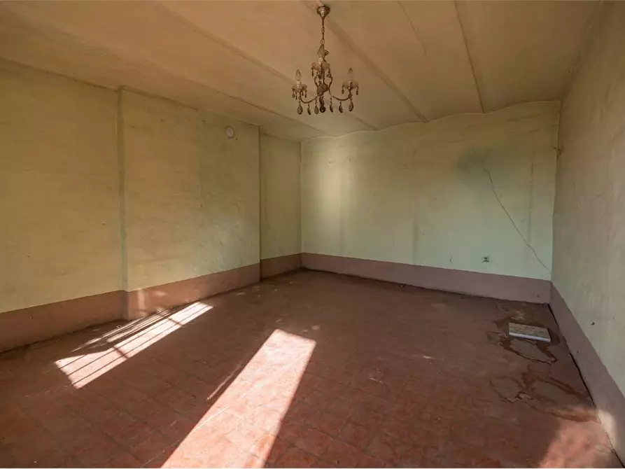 Immagine 15 di Villa in vendita  in strada Camborgetti Ballada 57 a Bricherasio