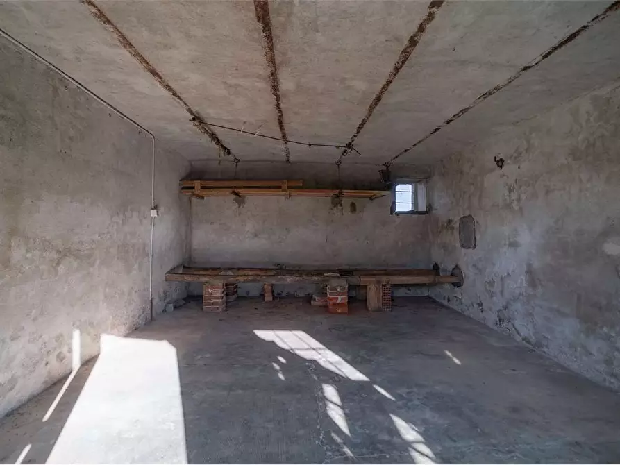 Immagine 31 di Villa in vendita  in strada Camborgetti Ballada 57 a Bricherasio