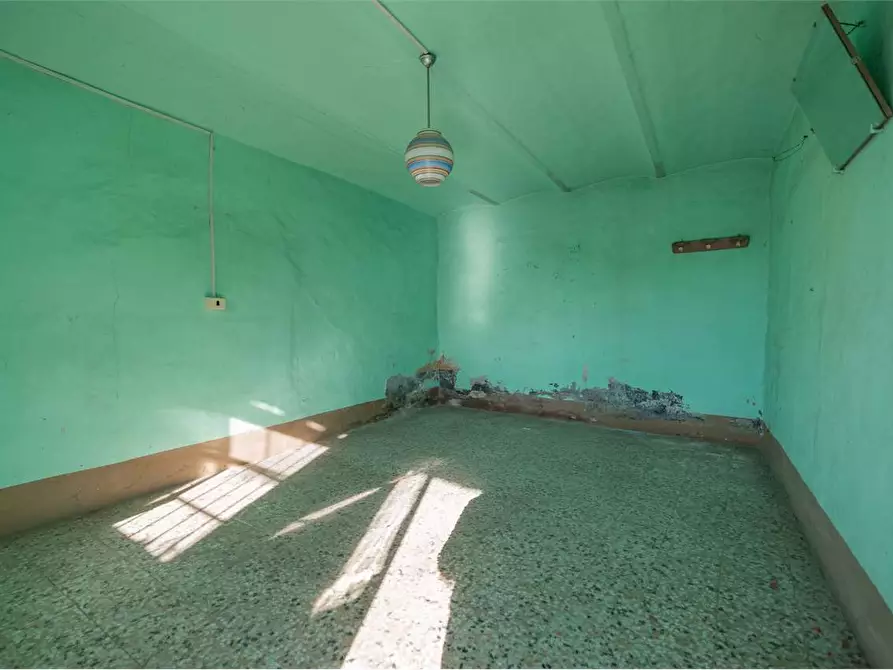 Immagine 55 di Villa in vendita  in strada Camborgetti Ballada 57 a Bricherasio
