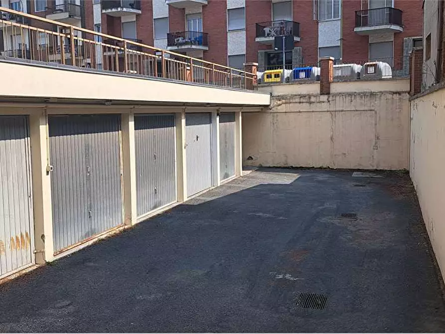 Immagine 5 di Garage in vendita  in corso torino 234 a Pinerolo