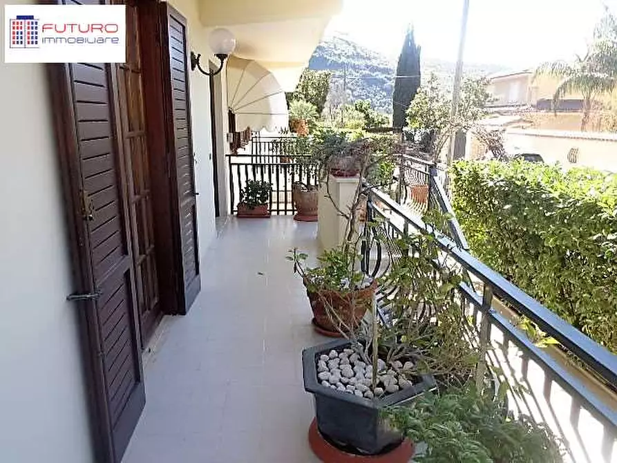 Immagine 11 di Casa bifamiliare in vendita  a Fondi