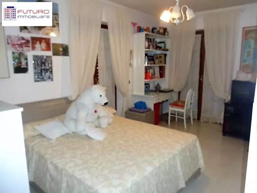 Immagine 13 di Casa bifamiliare in vendita  a Fondi