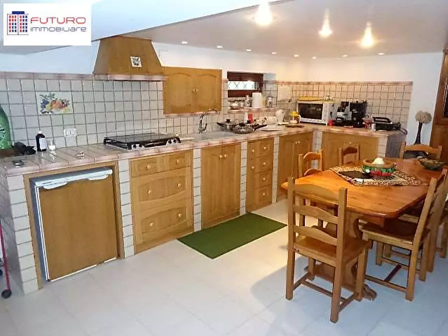 Immagine 17 di Casa bifamiliare in vendita  a Fondi