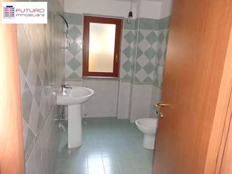 Immagine 10 di Villetta a schiera in vendita  a Fondi