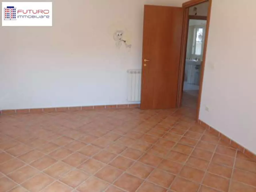 Immagine 11 di Villetta a schiera in vendita  a Fondi