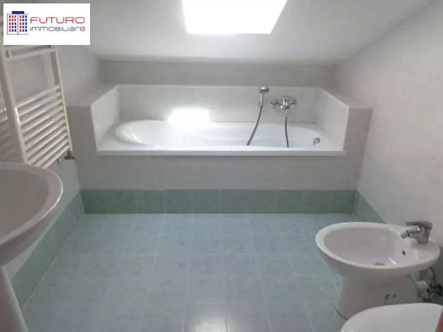 Immagine 17 di Villetta a schiera in vendita  a Fondi