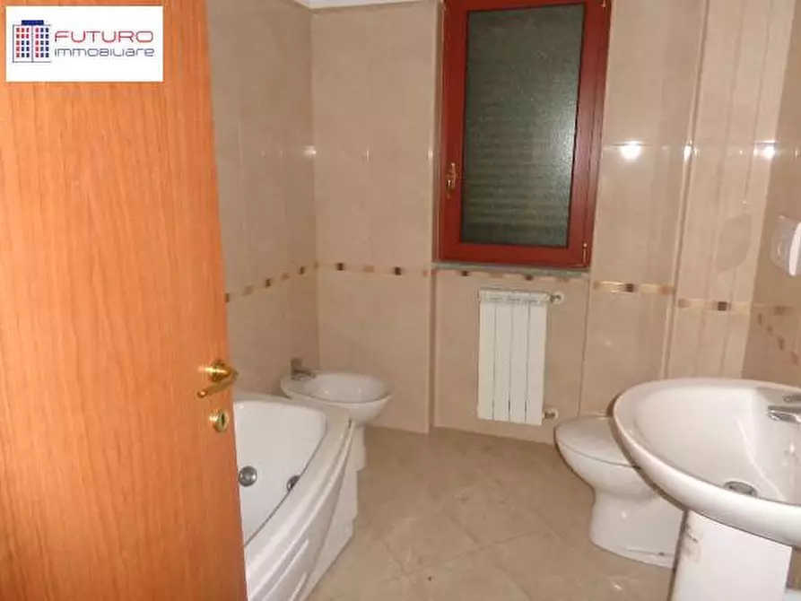 Immagine 10 di Villetta a schiera in vendita  a Fondi