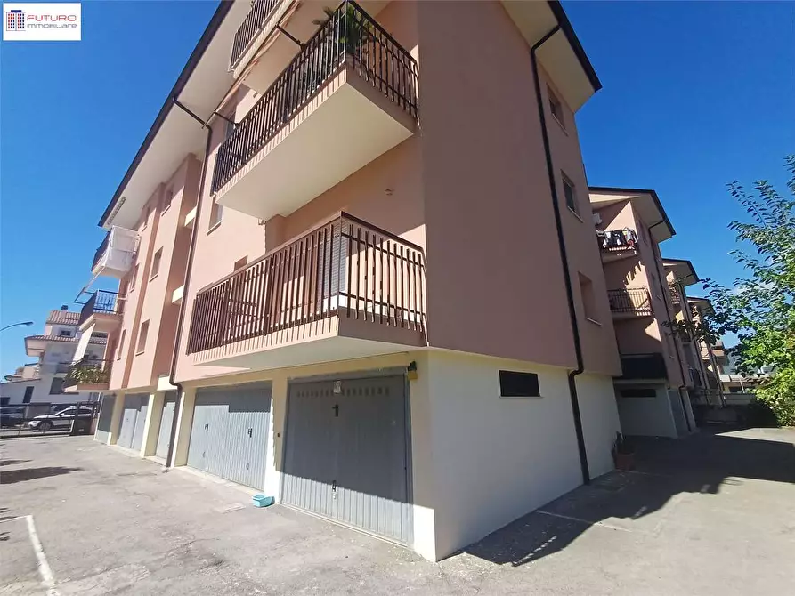 Immagine 2 di Appartamento in vendita  a Fondi