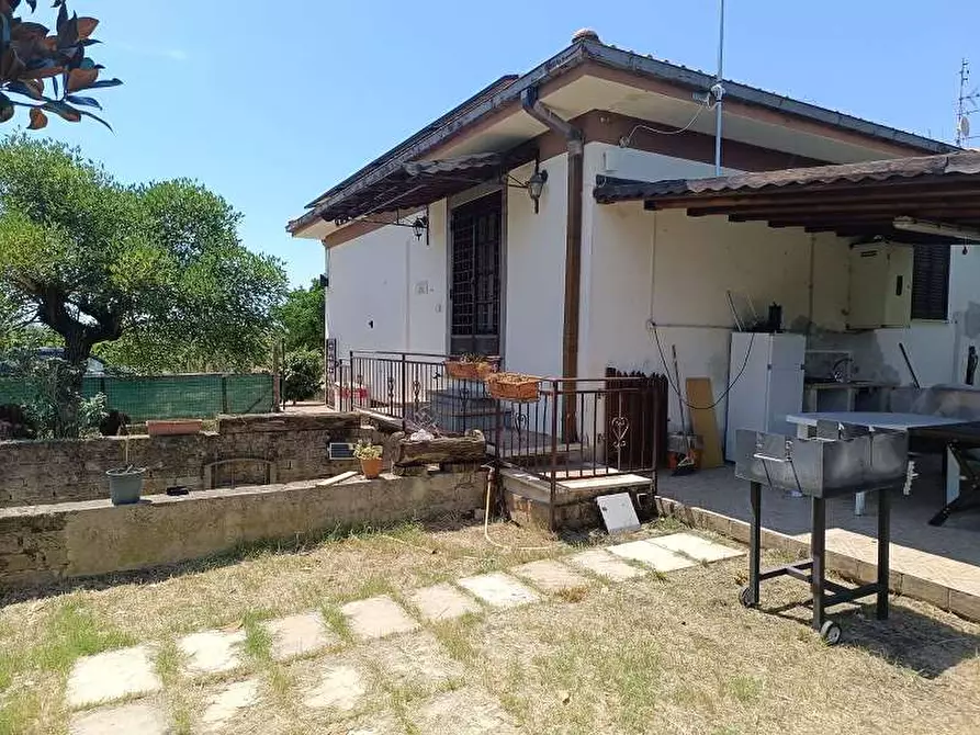 Immagine 1 di Porzione di casa in vendita  in Via II Stradone Muti 9 a Genzano Di Roma