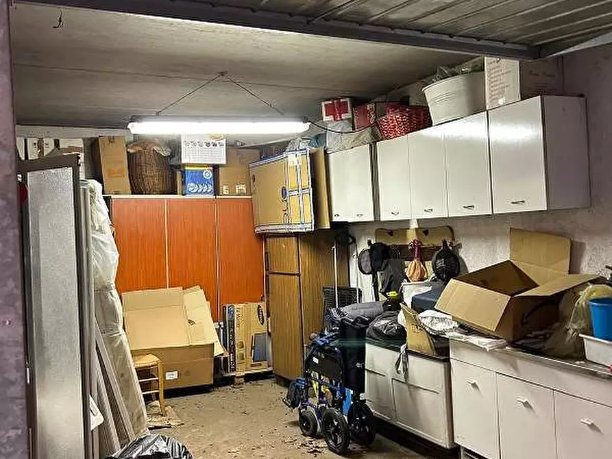 Immagine 23 di Appartamento in vendita  in Via Francavilla  1 D a Genzano Di Roma