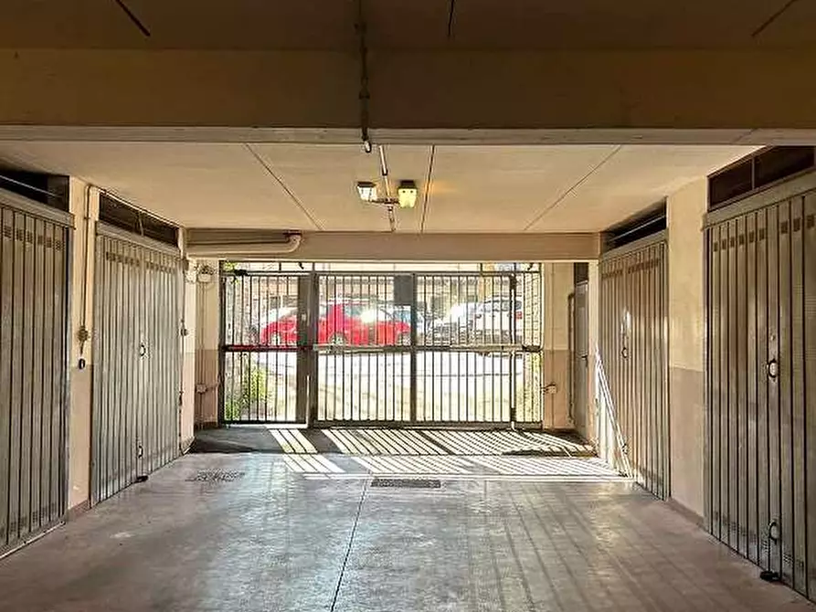 Immagine 22 di Appartamento in vendita  in Via Francavilla  1 D a Genzano Di Roma