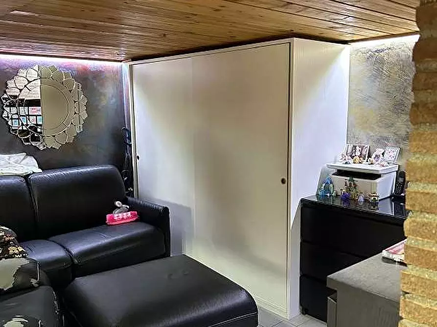 Immagine 4 di Appartamento in vendita  in Via Generale Lordi a Genzano Di Roma