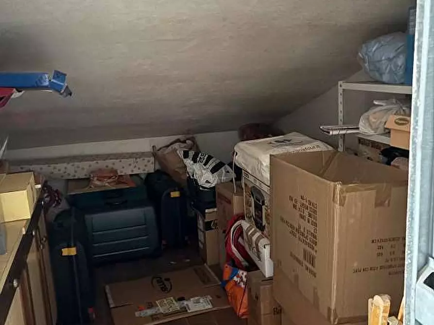 Immagine 18 di Appartamento in vendita  in Via Francavilla a Genzano Di Roma