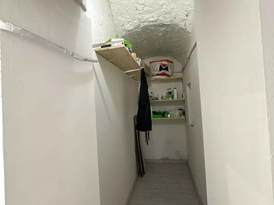 Immagine 6 di Negozio in affitto  in Corso Gramsci 18 a Genzano Di Roma