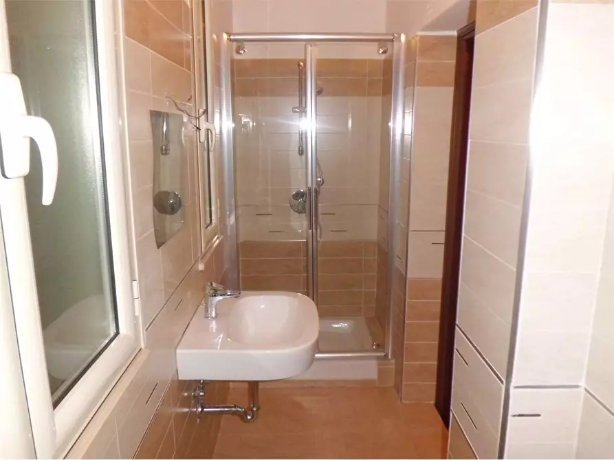 Immagine 9 di Trilocale in vendita  in Via Cesare Battisti 5 a Frosinone