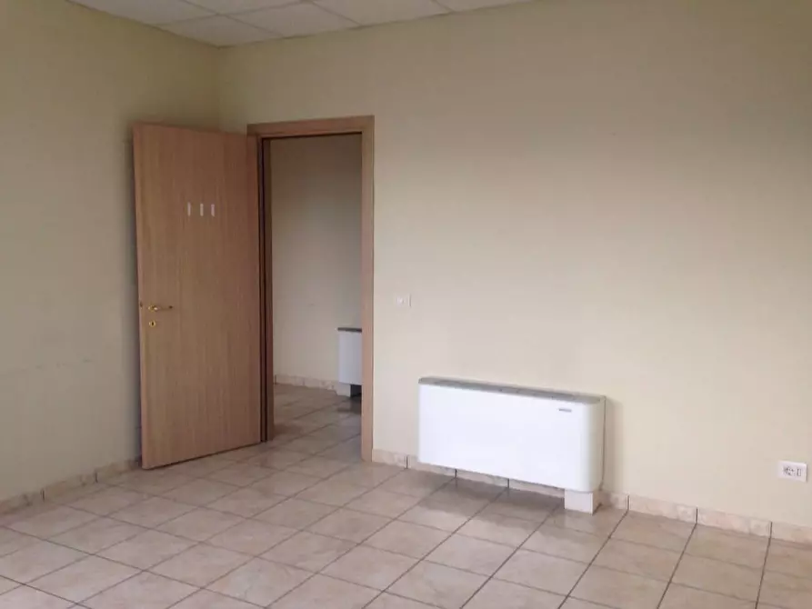 Immagine 13 di Ufficio in affitto  in Via Morolense 12 a Frosinone