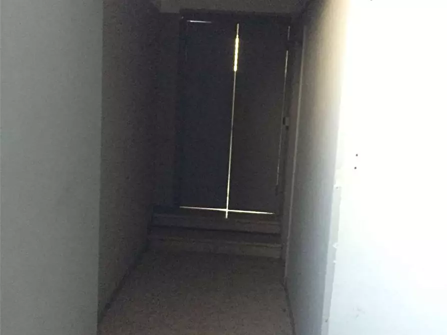 Immagine 14 di Negozio in vendita  in Via Labriola 13 a Frosinone
