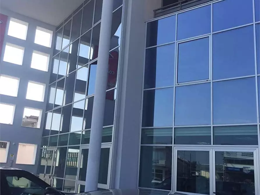 Immagine 7 di Ufficio in affitto  in Via degli anziati a Frosinone