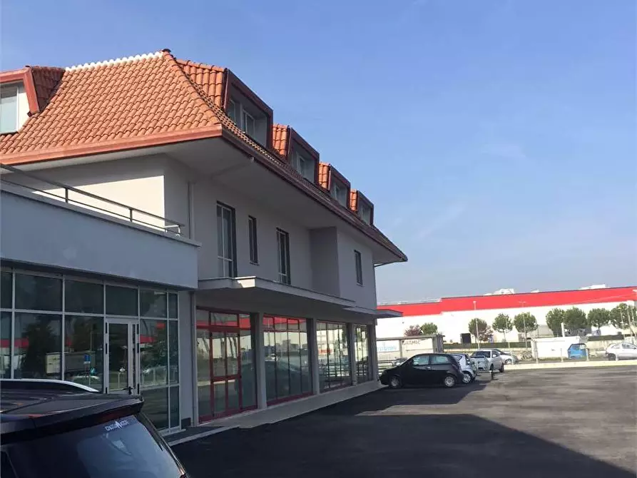 Immagine 9 di Ufficio in affitto  in Via degli anziati a Frosinone