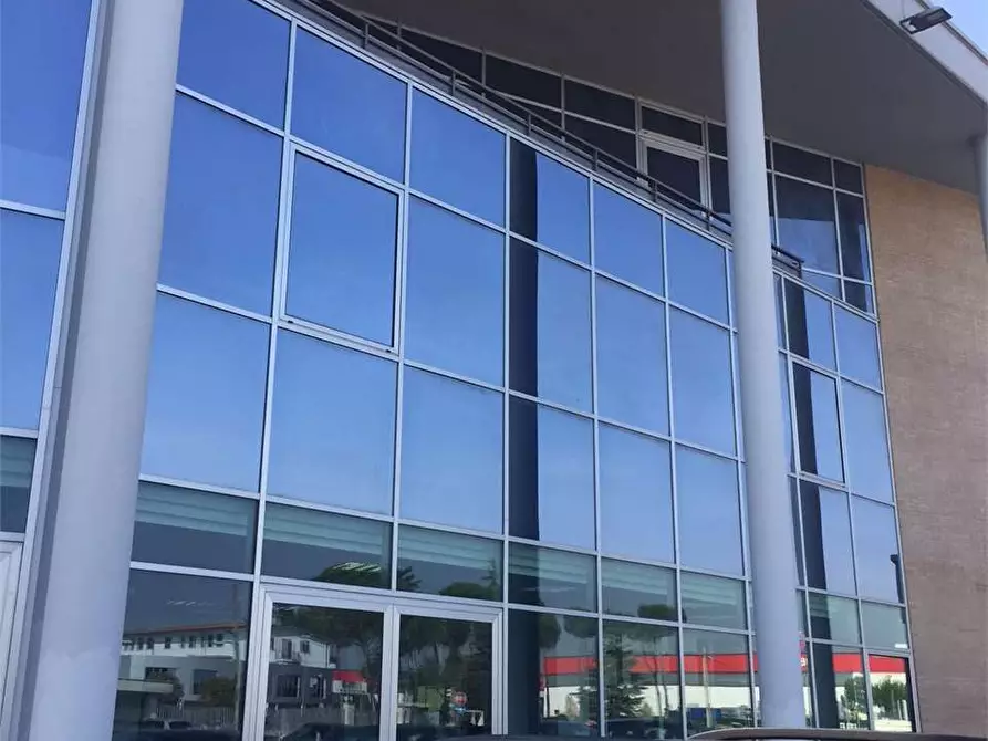 Immagine 8 di Ufficio in affitto  in Via degli anziati a Frosinone