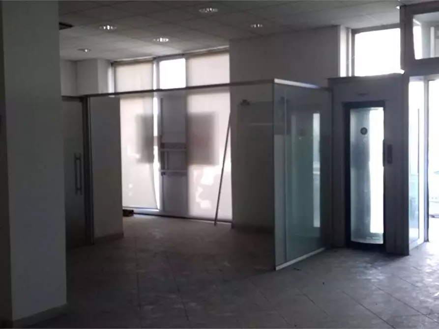 Immagine 4 di Negozio in affitto  in Via Tommaso Albinoni 106 a Frosinone