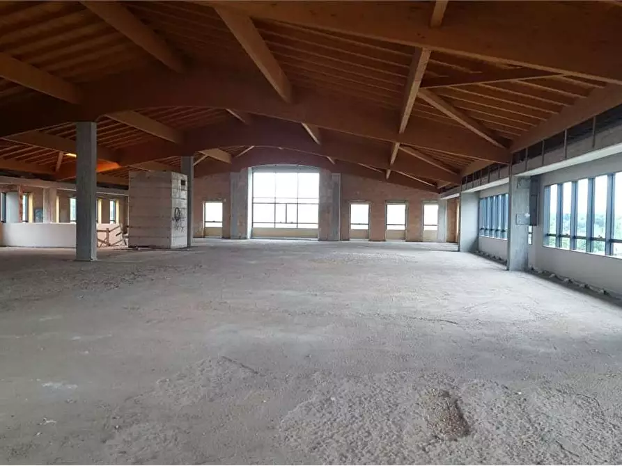 Immagine 4 di Negozio in affitto  in VIA SODINE 3 a Frosinone