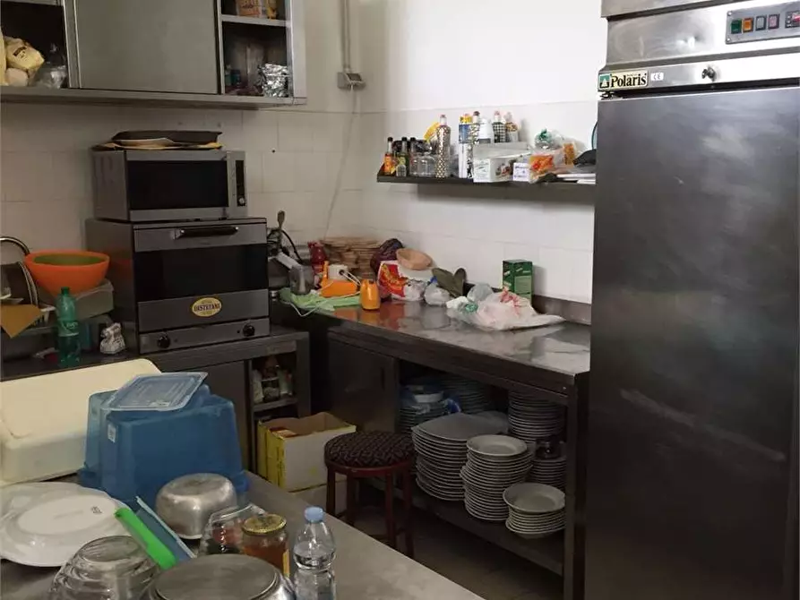 Immagine 7 di Negozio in affitto  in Via Verdi a Frosinone