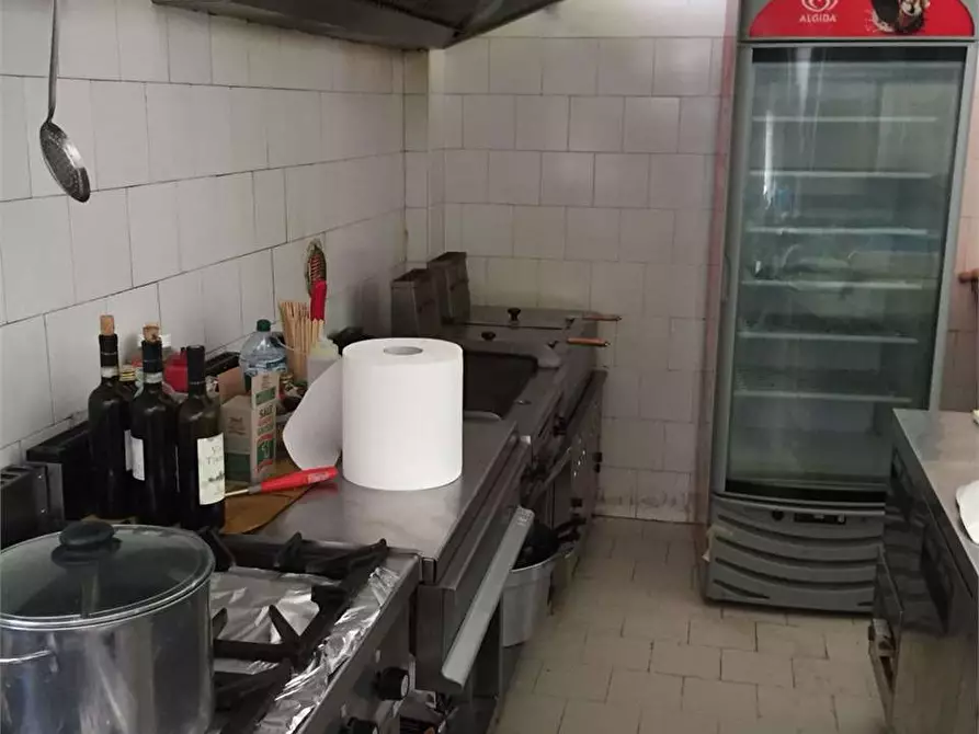 Immagine 8 di Negozio in affitto  in Via Verdi a Frosinone